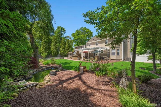 4 Vera Court, Centereach, NY 11720