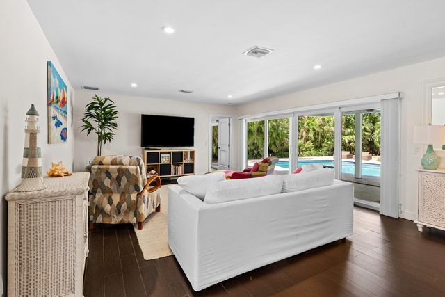 2401 Banyan Road, Boca Raton, FL 33432