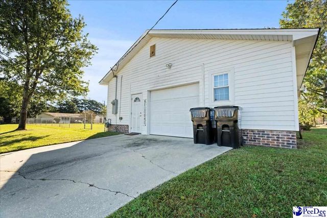 2600 Kingston Dr., Florence, SC 29505