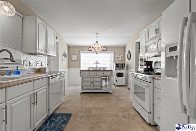2600 Kingston Dr., Florence, SC 29505