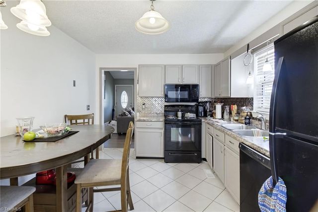 2922 Median Court, High Point, NC 27260