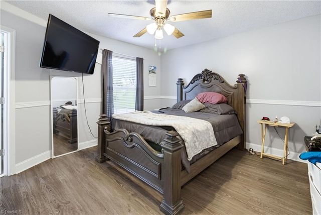 2922 Median Court, High Point, NC 27260