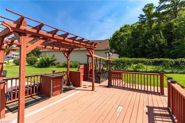 2922 Median Court, High Point, NC 27260