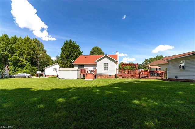 2922 Median Court, High Point, NC 27260
