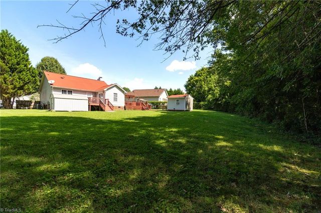 2922 Median Court, High Point, NC 27260