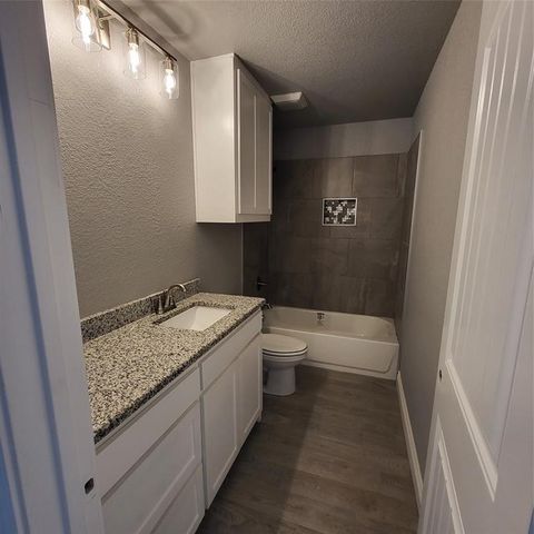 195 Brown Lane, Poolville, TX 76487
