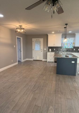 195 Brown Lane, Poolville, TX 76487