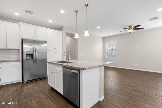 2477 W MARKET Place 34, Chandler, AZ 85248