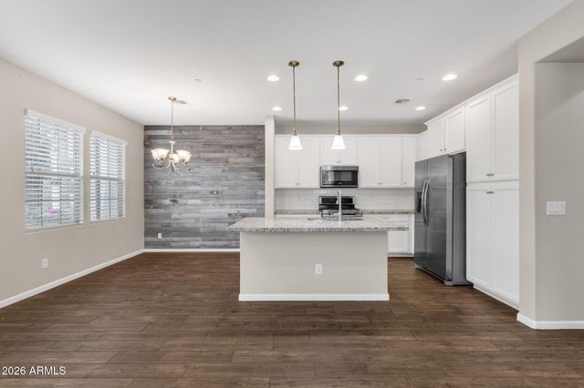 2477 W MARKET Place 34, Chandler, AZ 85248