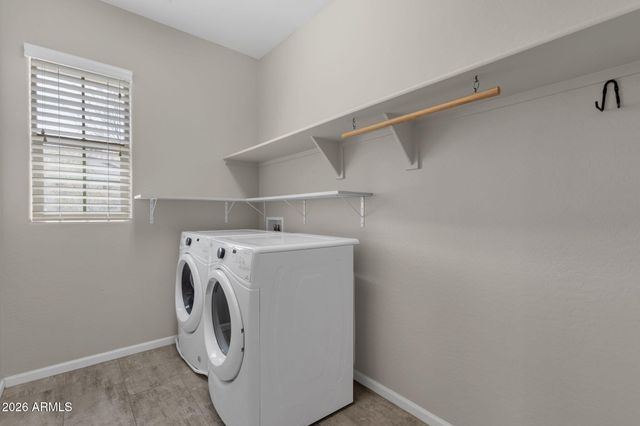 2477 W MARKET Place 34, Chandler, AZ 85248