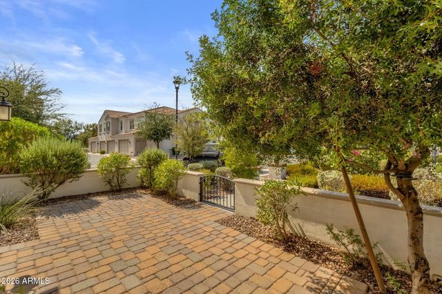2477 W MARKET Place 34, Chandler, AZ 85248