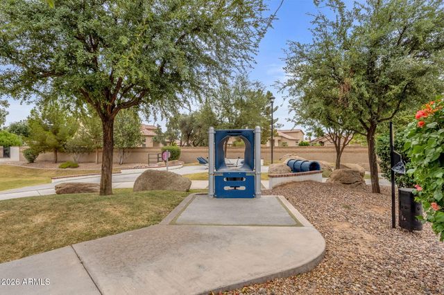 2477 W MARKET Place 34, Chandler, AZ 85248