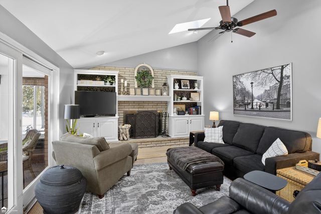 501 Westover Pass, Grand Blanc, MI 48439