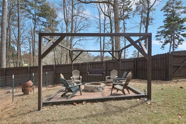 640 Ivy Lea Drive, Lawrenceville, GA 30045