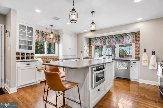 339 PLUSH MILL RD, Wallingford, PA 19086