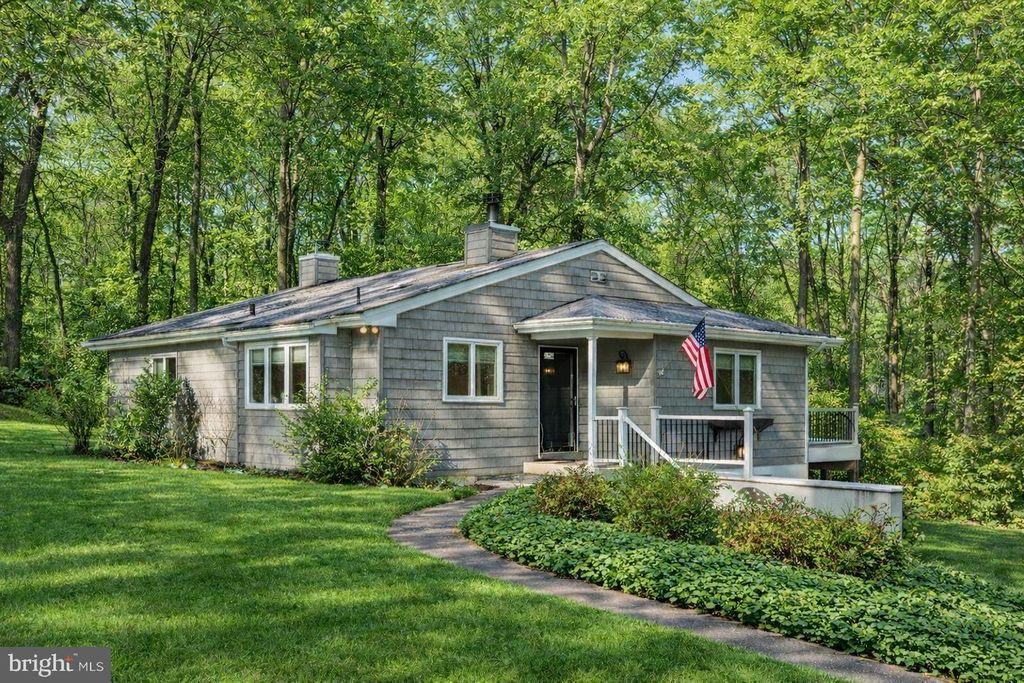 339 PLUSH MILL RD, Wallingford, PA 19086