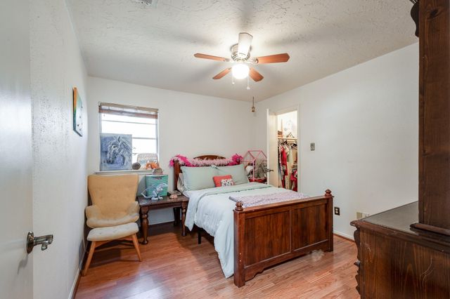 1802 Clover Spring Drive, Houston, TX 77339