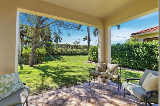 10684 Ivanhoe Lane, Wellington, FL 33414