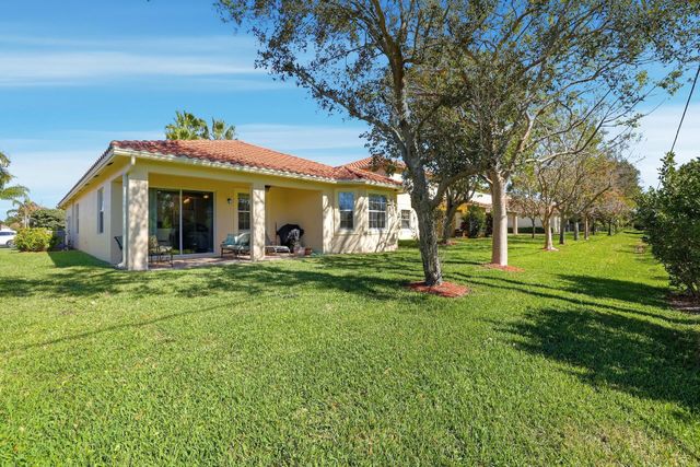 10684 Ivanhoe Lane, Wellington, FL 33414