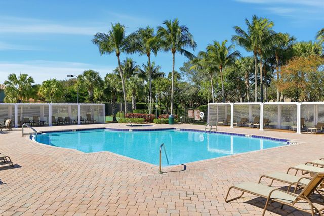 10684 Ivanhoe Lane, Wellington, FL 33414