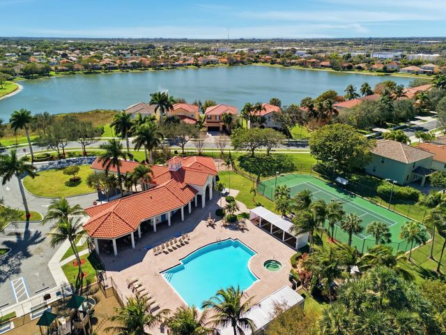 10684 Ivanhoe Lane, Wellington, FL 33414