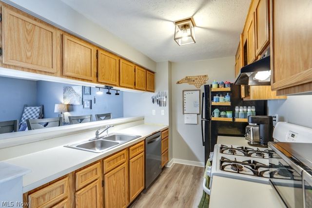 3767 Lake Run Boulevard, Stow, OH 44224