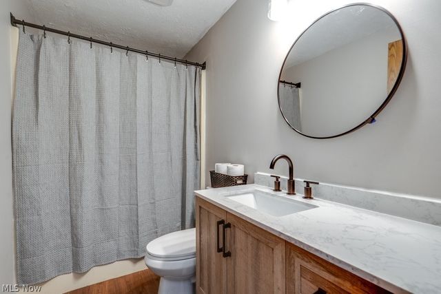 3767 Lake Run Boulevard, Stow, OH 44224