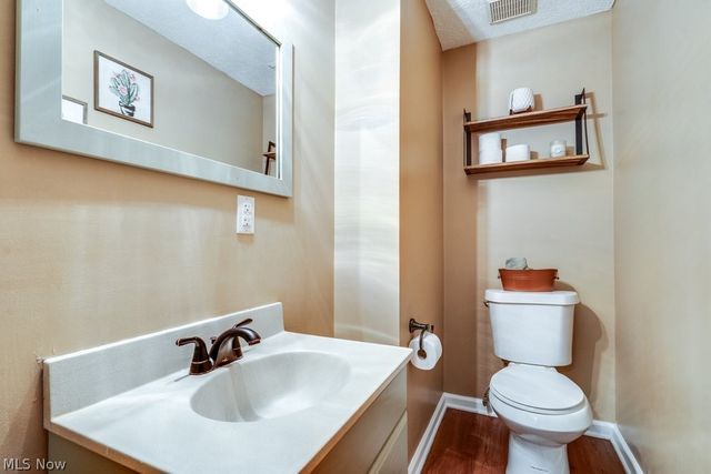 3767 Lake Run Boulevard, Stow, OH 44224