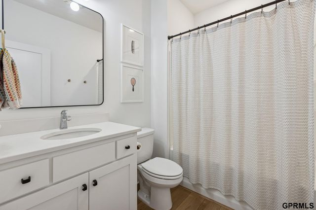 7030 N 172 Street, Bennington, NE 68007