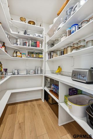 7030 N 172 Street, Bennington, NE 68007