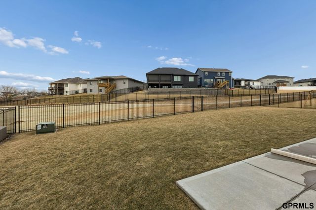 7030 N 172 Street, Bennington, NE 68007