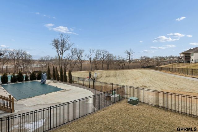 7030 N 172 Street, Bennington, NE 68007