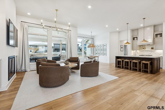 7030 N 172 Street, Bennington, NE 68007