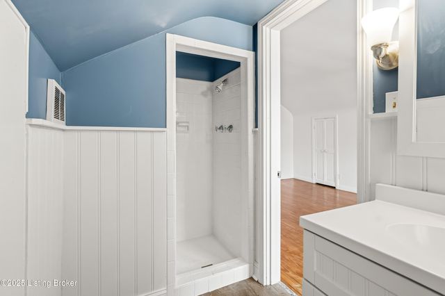 4003 Midland Ave, Louisville, KY 40220