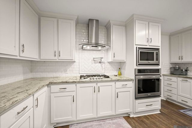 18126 Burnham Way, Greenwell Springs, LA 70739