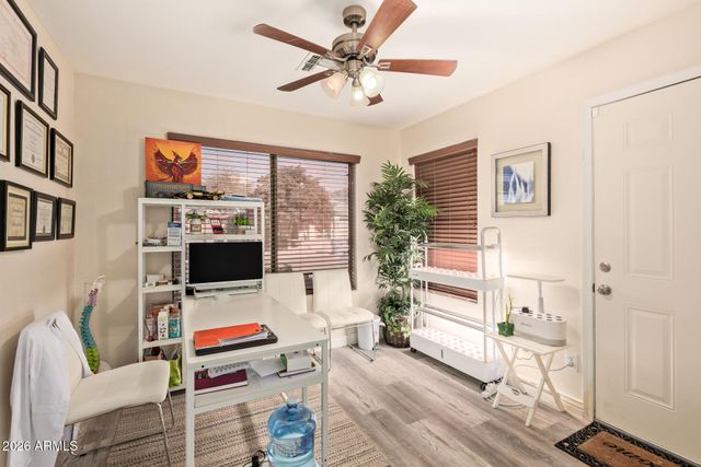 28906 N NOBEL Road, Phoenix, AZ 85085