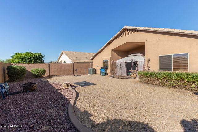 28906 N NOBEL Road, Phoenix, AZ 85085