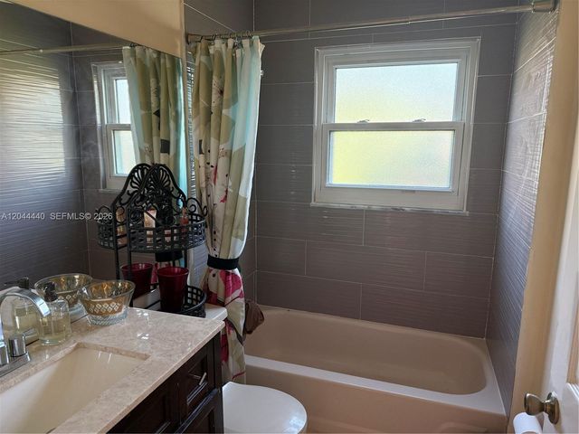 2006 White Coral Crt., Wellington, FL 33414