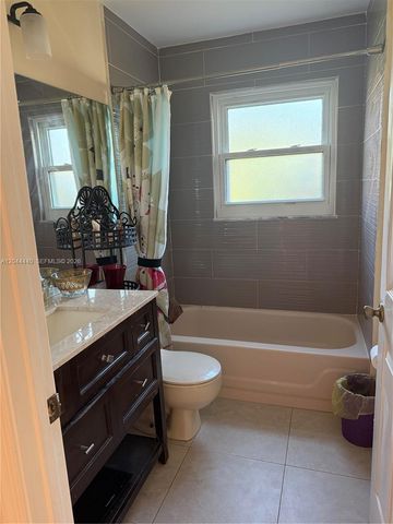 2006 White Coral Crt., Wellington, FL 33414