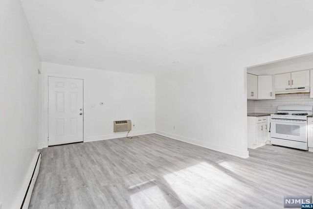 86 Chestnut Street 4, Rutherford, NJ 07070
