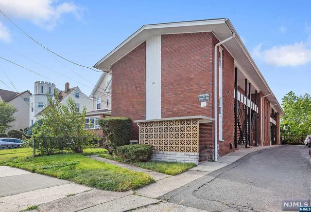86 Chestnut Street 4, Rutherford, NJ 07070