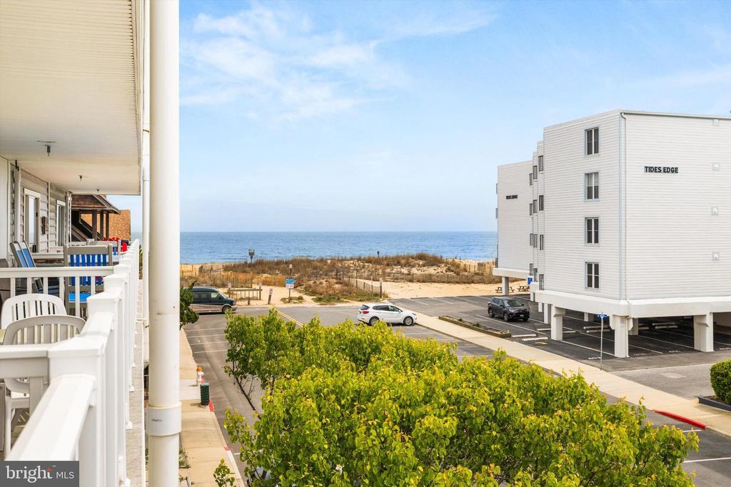 Image 1 of property listing at 6 127TH ST #201, Ocean City, MD 21842