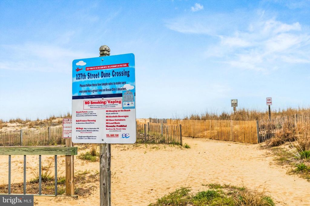 Image 21 of property listing at 6 127TH ST #201, Ocean City, MD 21842