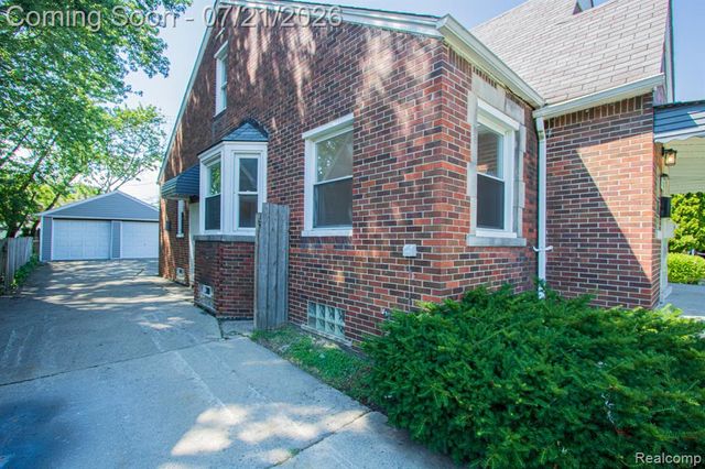 10719 Marne Street, Detroit, MI 48084