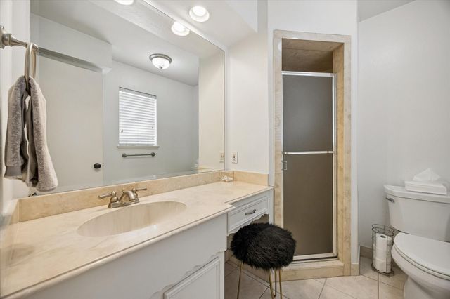 11010 Overbrook Lane, Houston, TX 77042
