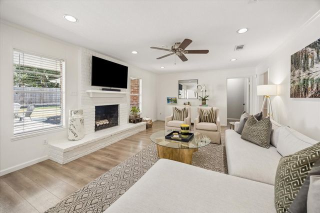 11010 Overbrook Lane, Houston, TX 77042