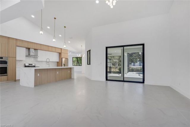 730 29th ST SW, Naples, FL 34117