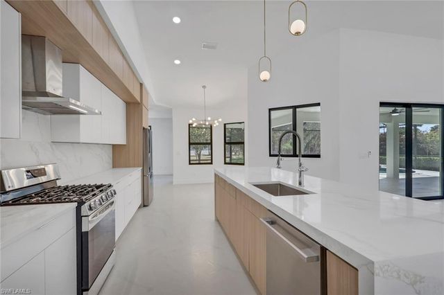 730 29th ST SW, Naples, FL 34117