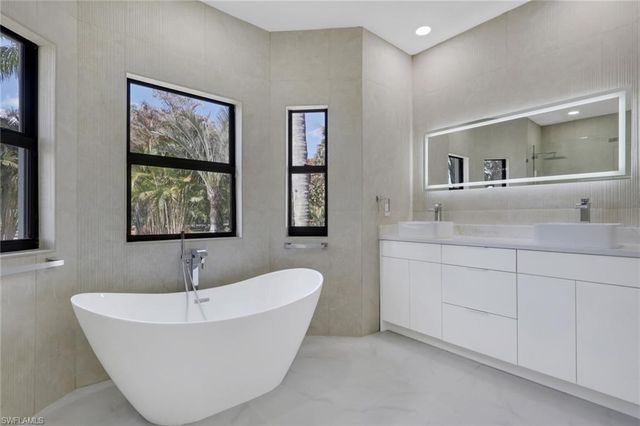 730 29th ST SW, Naples, FL 34117