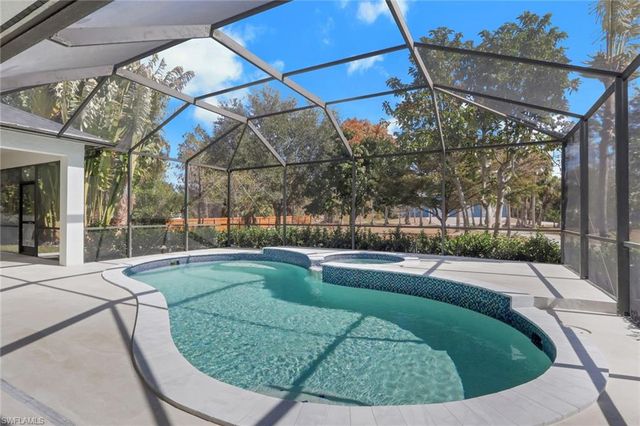 730 29th ST SW, Naples, FL 34117